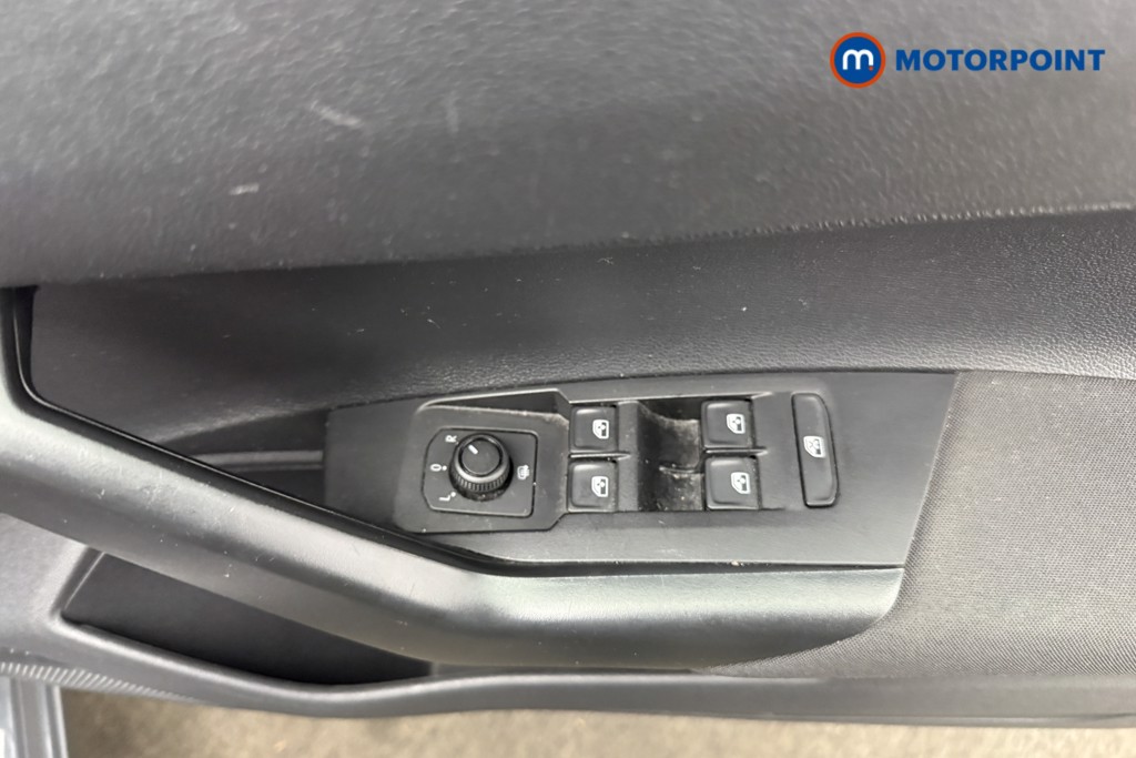 Volkswagen Polo Match Manual Petrol Hatchback - Stock Number (1568954) - 15th supplementary image