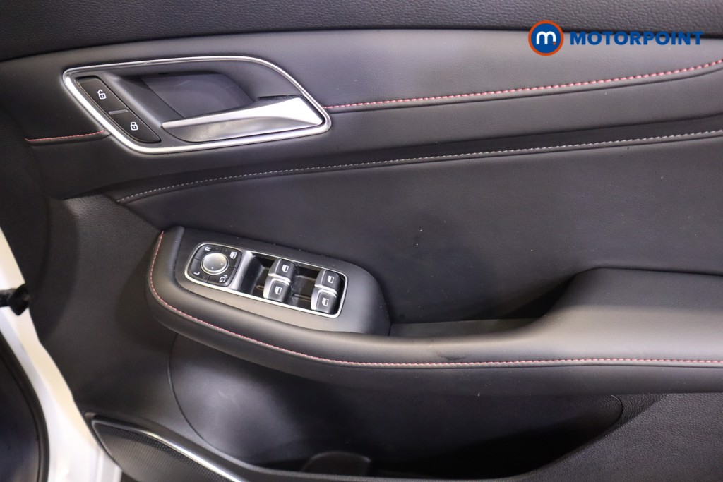 Mg Motor Uk HS SE Automatic Petrol Plug-In Hybrid SUV - Stock Number (1569257) - 7th supplementary image