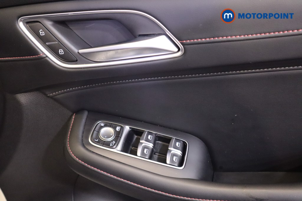 Mg Motor Uk HS SE Automatic Petrol Plug-In Hybrid SUV - Stock Number (1569257) - 8th supplementary image