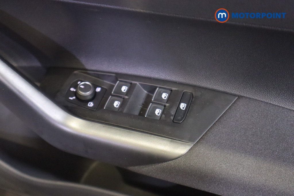 Volkswagen Polo Style Manual Petrol Hatchback - Stock Number (1569323) - 9th supplementary image