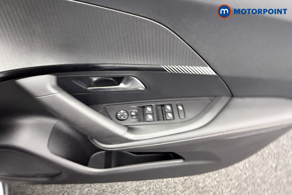Peugeot 2008 Allure Manual Petrol SUV - Stock Number (1569383) - 13th supplementary image