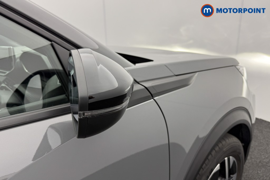 Peugeot 2008 Allure Manual Petrol SUV - Stock Number (1569391) - 15th supplementary image
