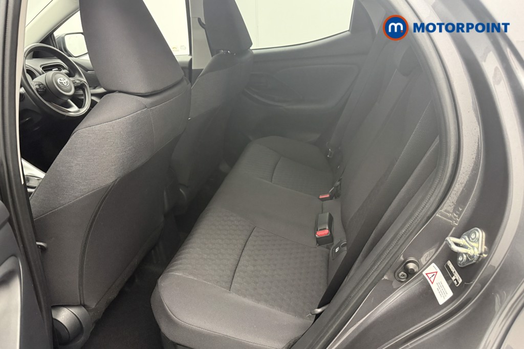 Toyota Yaris Design Automatic Petrol-Electric Hybrid Hatchback - Stock Number (1569552) - 2nd supplementary image