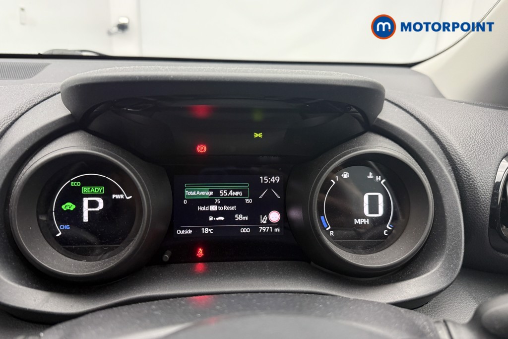 Toyota Yaris Design Automatic Petrol-Electric Hybrid Hatchback - Stock Number (1569552) - 3rd supplementary image