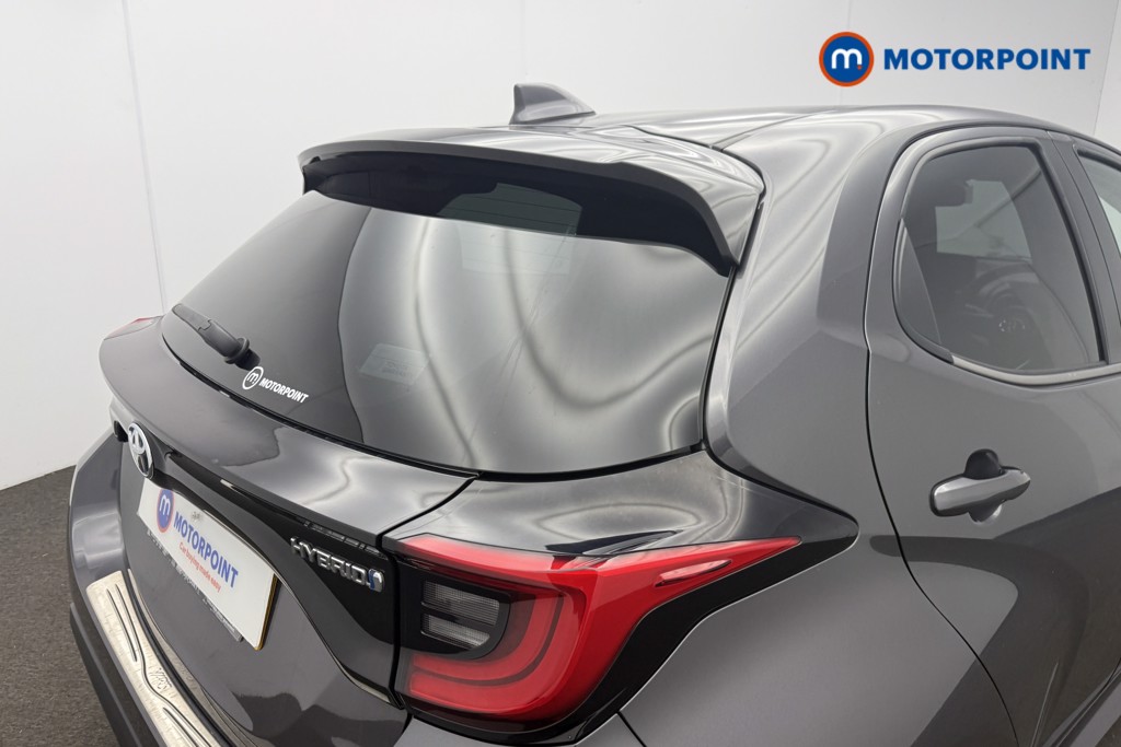 Toyota Yaris Design Automatic Petrol-Electric Hybrid Hatchback - Stock Number (1569552) - 21st supplementary image