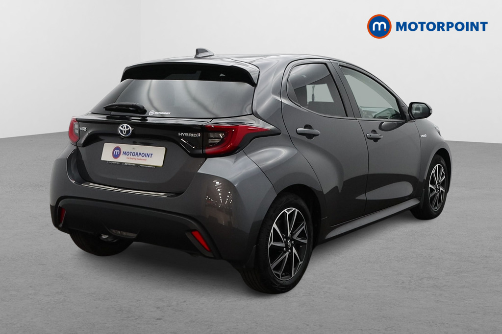 Toyota Yaris Design Automatic Petrol-Electric Hybrid Hatchback - Stock Number (1569552) - Drivers side rear corner