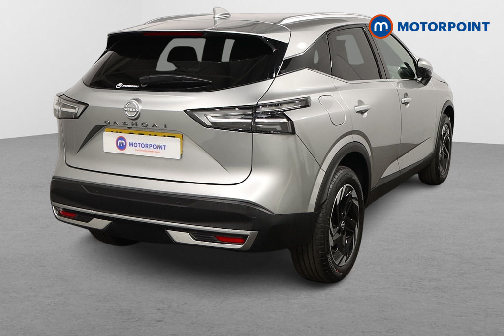 Nissan Qashqai N-Connecta Automatic Petrol SUV - Stock Number (1569602) - Drivers side rear corner