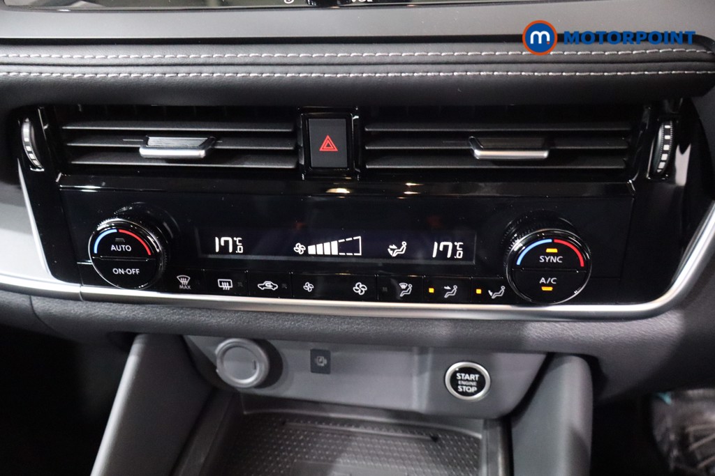 Nissan Qashqai N-Connecta Automatic Petrol SUV - Stock Number (1569606) - 17th supplementary image