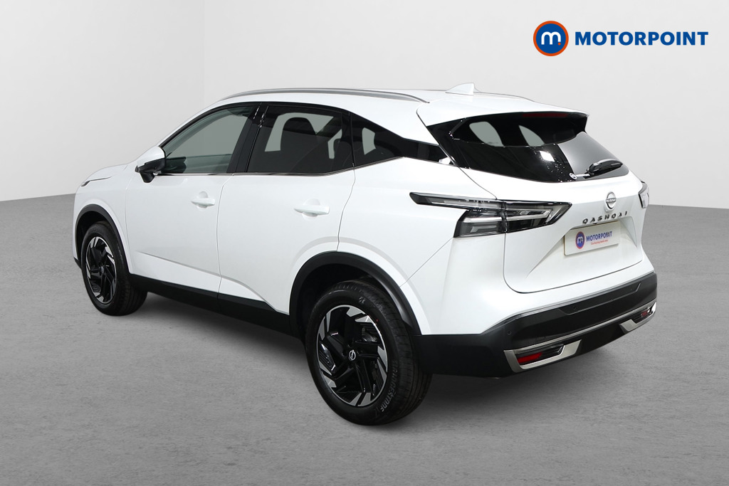 Nissan Qashqai N-Connecta Automatic Petrol SUV - Stock Number (1569608) - Passenger side rear corner
