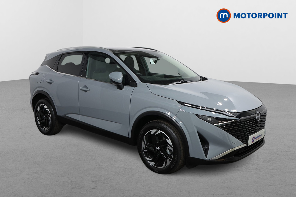 Nissan Qashqai N-Connecta Automatic Petrol SUV - Stock Number (1569609) - Drivers side front corner