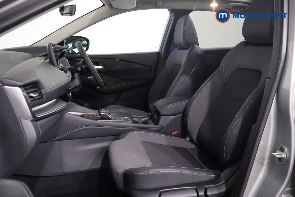 Nissan Qashqai N-Connecta Automatic Petrol SUV - Stock Number (1569613) - 4th supplementary image