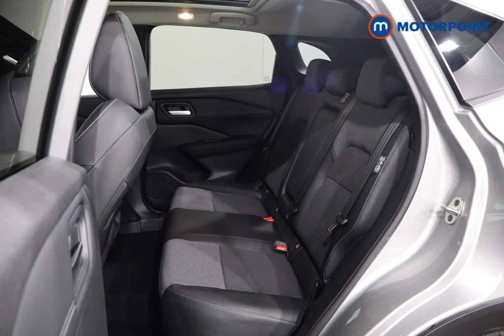 Nissan Qashqai N-Connecta Automatic Petrol SUV - Stock Number (1569613) - 5th supplementary image