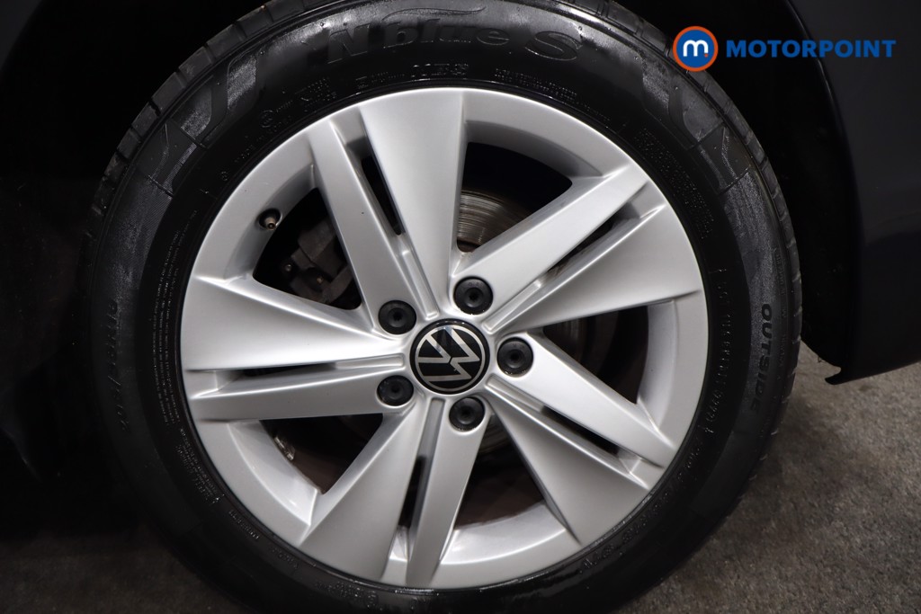 Volkswagen Golf Life Automatic Diesel Hatchback - Stock Number (1536387) - 12th supplementary image
