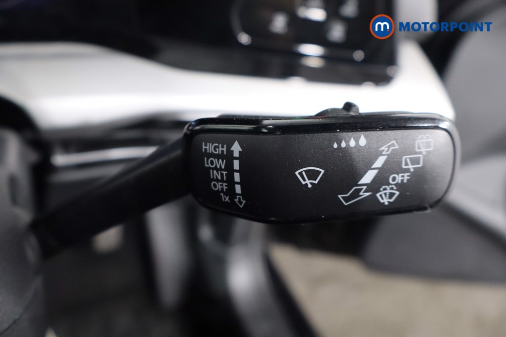 Volkswagen Golf Life Automatic Diesel Hatchback - Stock Number (1536387) - 16th supplementary image