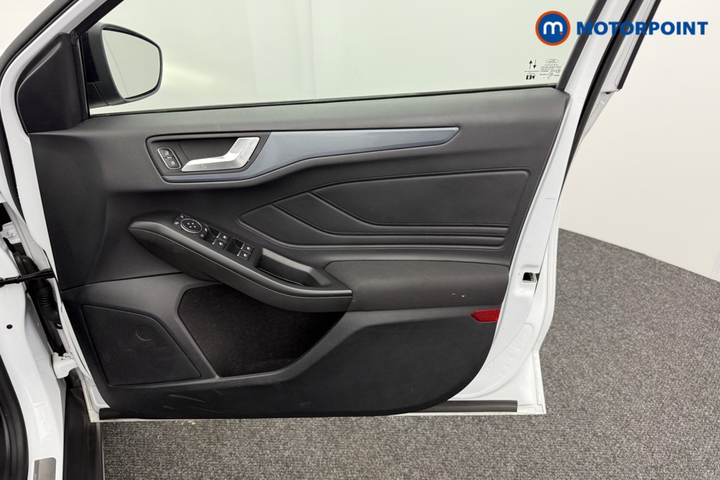 Ford Focus Active Edition Manual Petrol-Electric Hybrid Hatchback - Stock Number (1547943) - 17th supplementary image