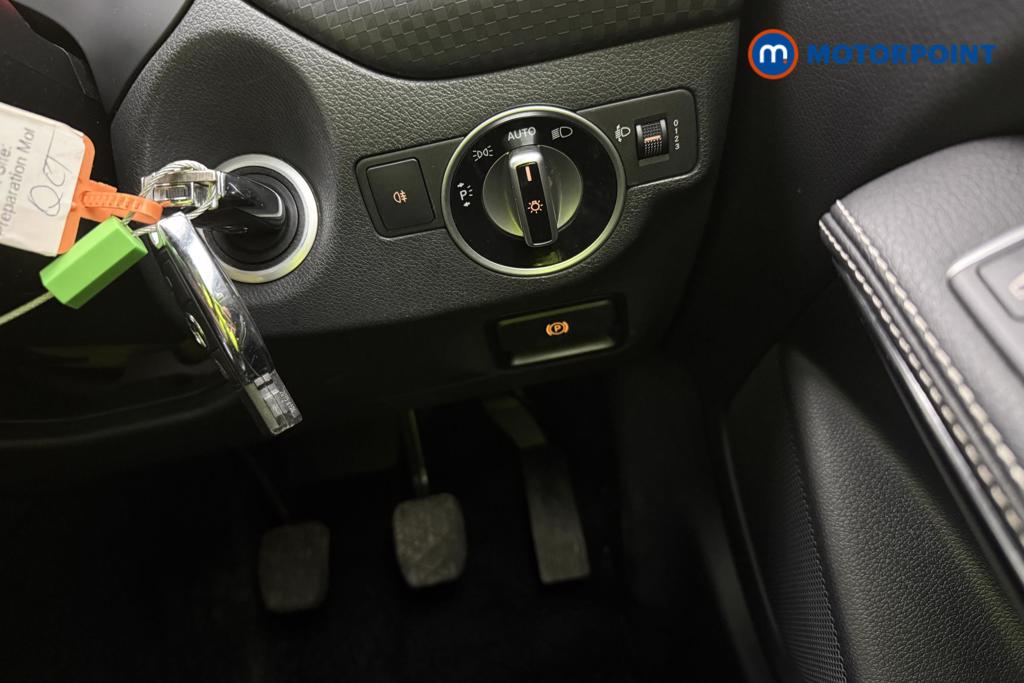 Mercedes-Benz A Class Sport Manual Diesel Hatchback - Stock Number (1558645) - 21st supplementary image