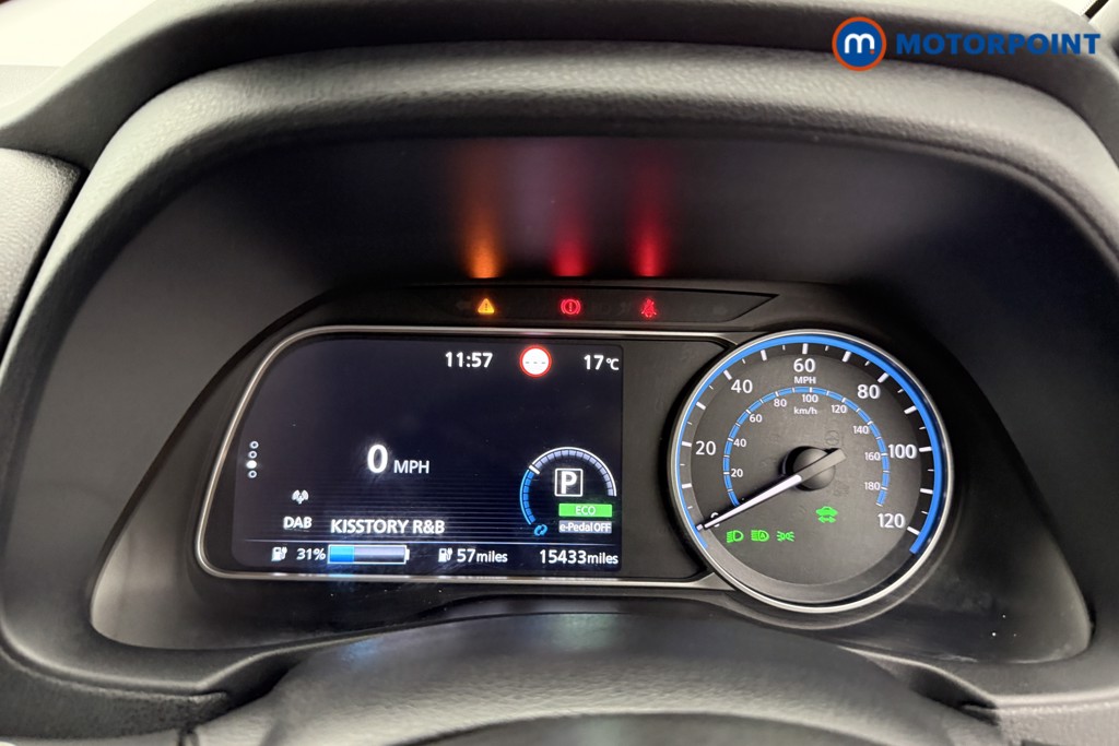 Nissan Leaf Acenta Automatic Electric Hatchback - Stock Number (1559296) - 4th supplementary image