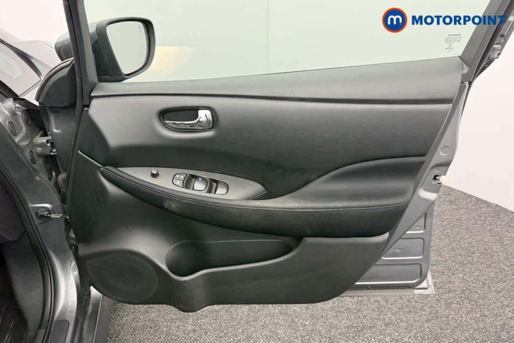 Nissan Leaf Acenta Automatic Electric Hatchback - Stock Number (1559296) - 12th supplementary image