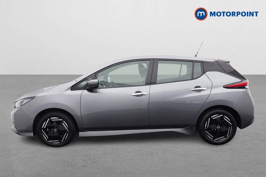 Nissan Leaf Acenta Automatic Electric Hatchback - Stock Number (1559296) - Passenger side