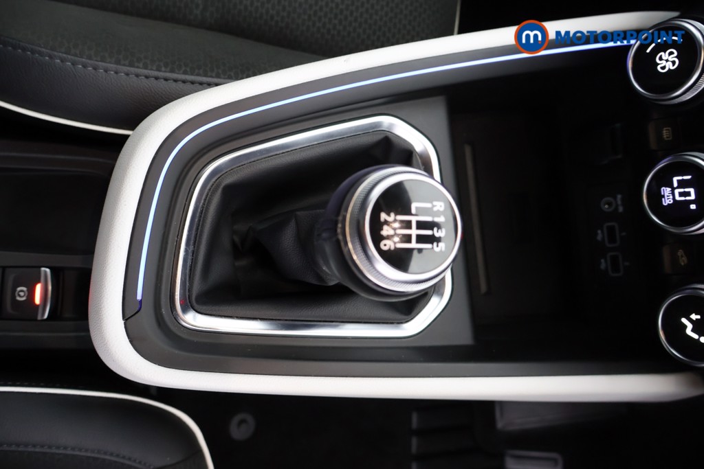 Renault Clio S Edition Manual Petrol Hatchback - Stock Number (1560940) - 6th supplementary image