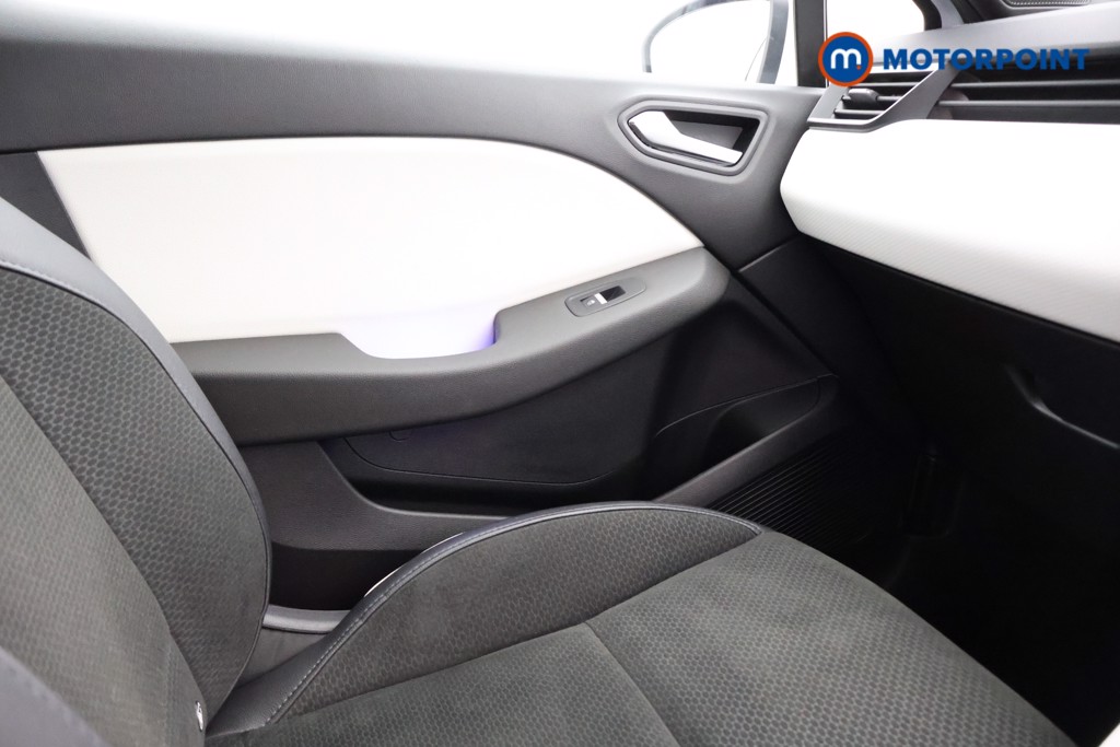 Renault Clio S Edition Manual Petrol Hatchback - Stock Number (1560940) - 7th supplementary image