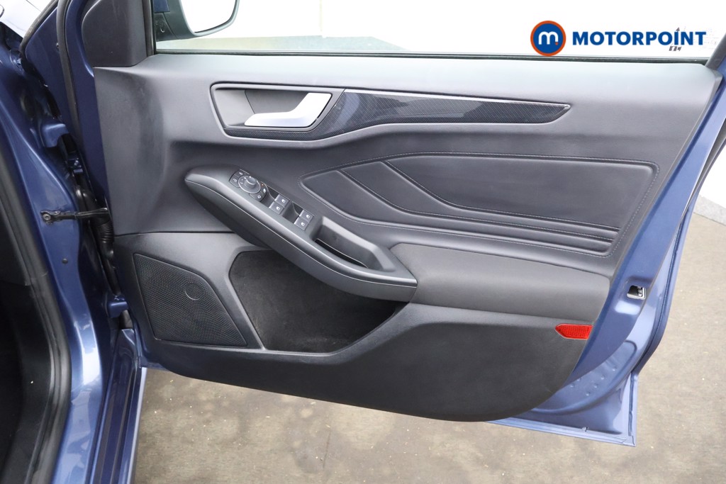 Ford Focus St-Line Manual Petrol Hatchback - Stock Number (1561307) - 8th supplementary image