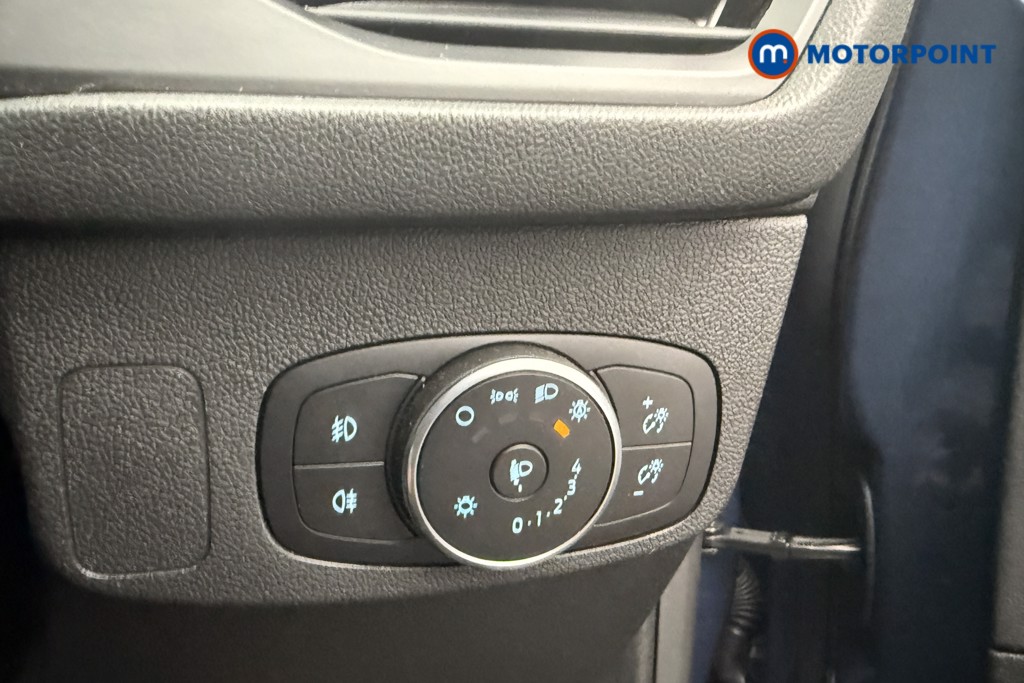 Ford Focus Active Manual Petrol Hatchback - Stock Number (1561683) - 15th supplementary image