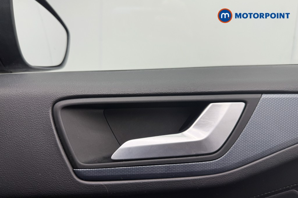 Ford Focus Active Manual Petrol Hatchback - Stock Number (1561683) - 16th supplementary image