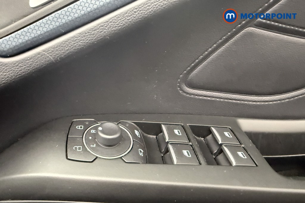 Ford Focus Active Manual Petrol Hatchback - Stock Number (1561683) - 17th supplementary image