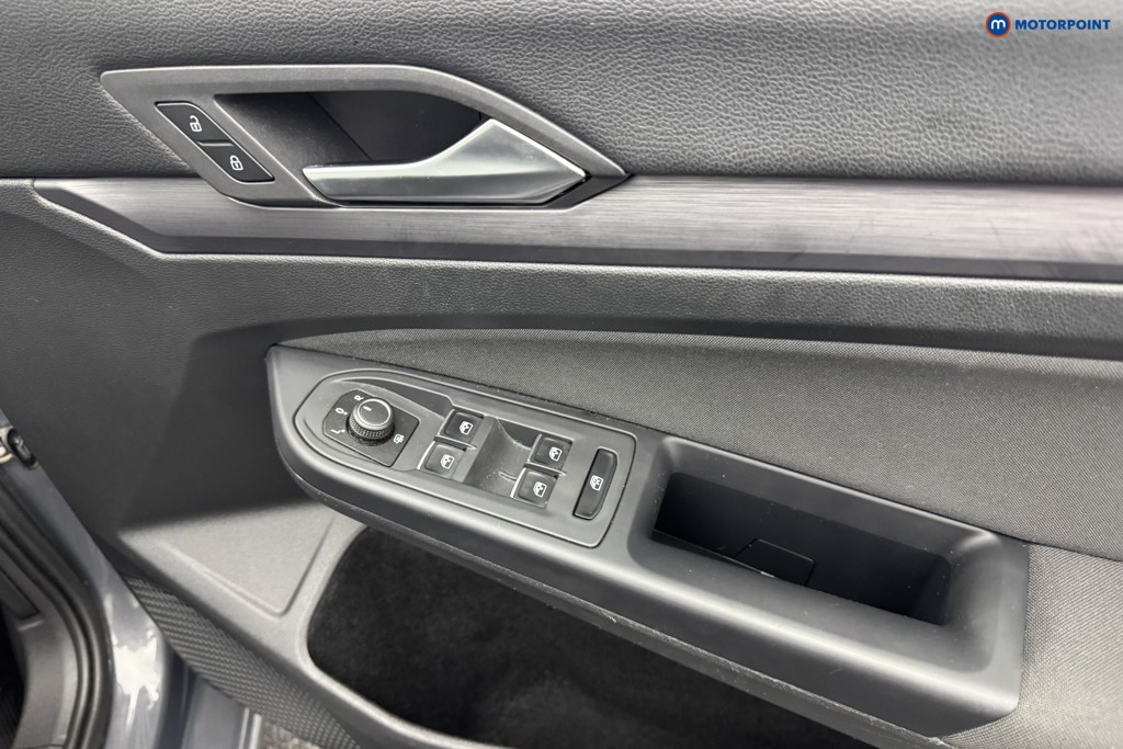 Volkswagen Golf Style Automatic Petrol Hatchback - Stock Number (1561731) - 22nd supplementary image
