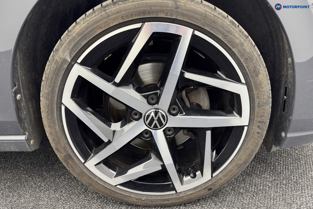 Volkswagen Golf Style Automatic Petrol Hatchback - Stock Number (1561731) - 32nd supplementary image