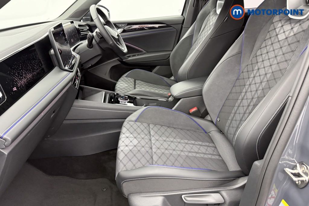 Volkswagen Tiguan R-Line Automatic Diesel SUV - Stock Number (1561929) - 23rd supplementary image