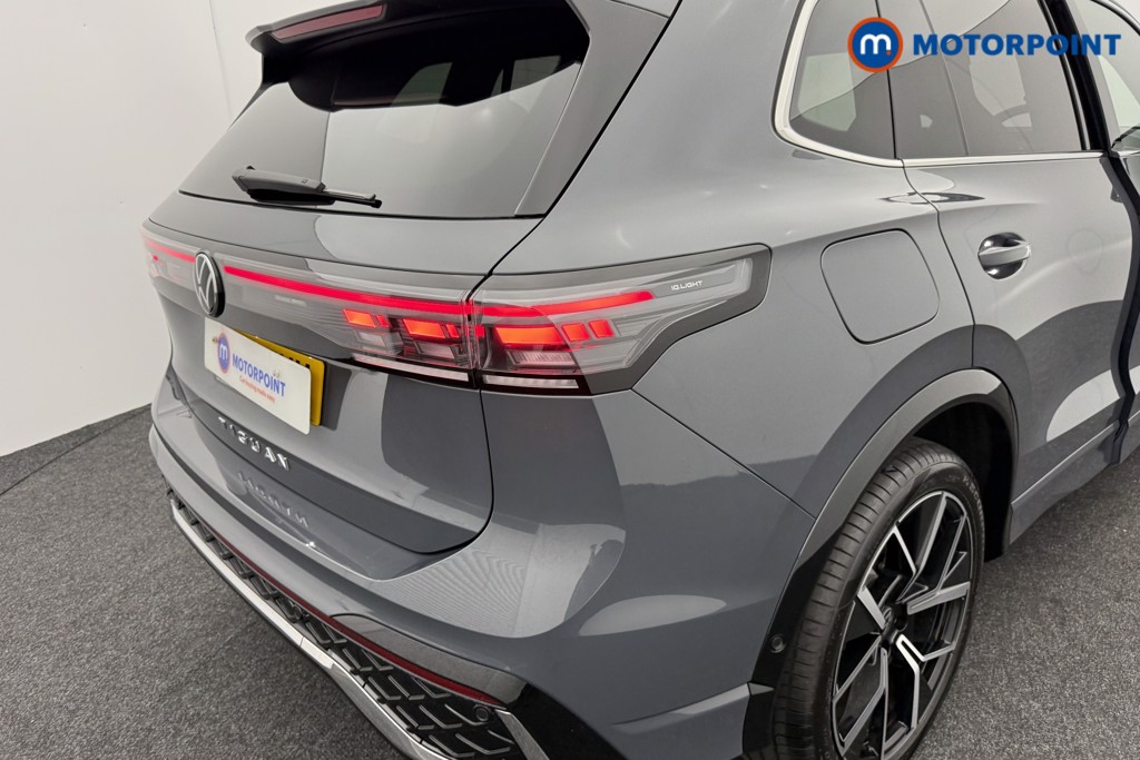 Volkswagen Tiguan R-Line Automatic Diesel SUV - Stock Number (1561929) - 27th supplementary image
