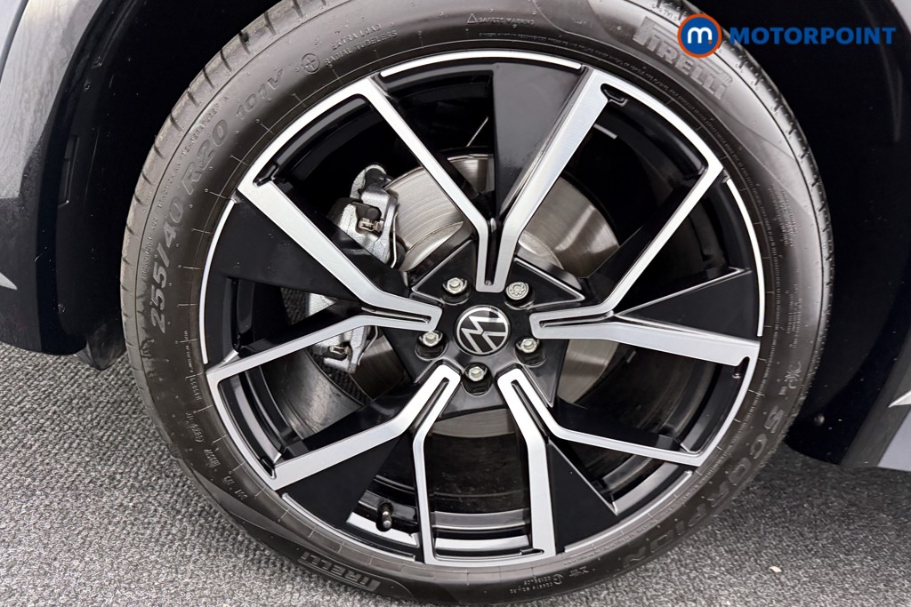 Volkswagen Tiguan R-Line Automatic Diesel SUV - Stock Number (1561929) - 30th supplementary image