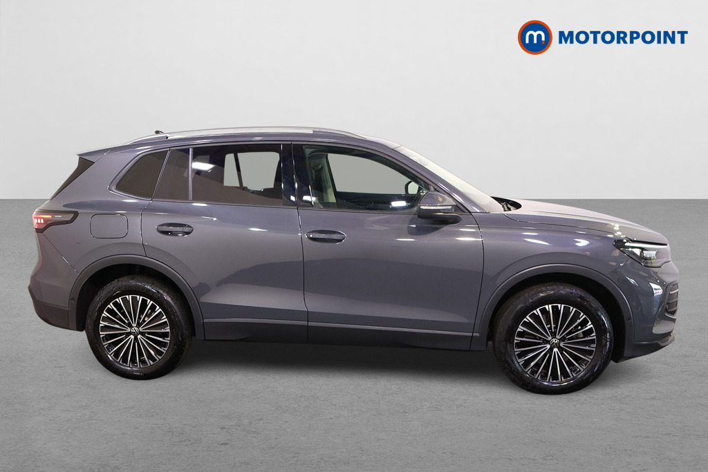 Volkswagen Tiguan Match Automatic Petrol Plug-In Hybrid SUV - Stock Number (1562373) - Drivers side