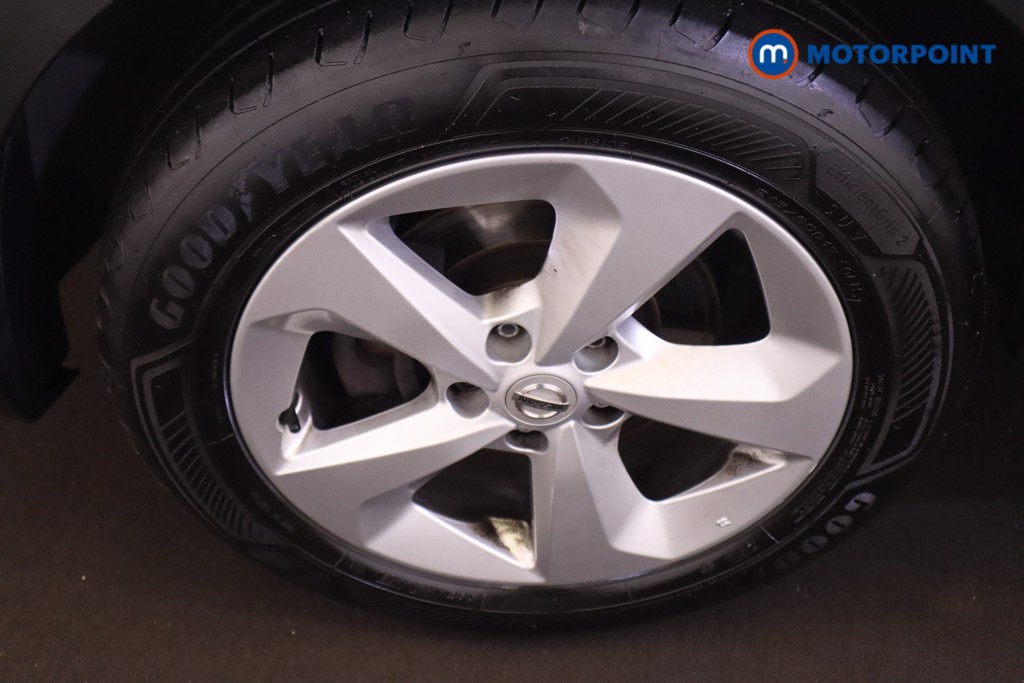 Nissan Qashqai Acenta Premium Manual Petrol SUV - Stock Number (1563355) - 18th supplementary image