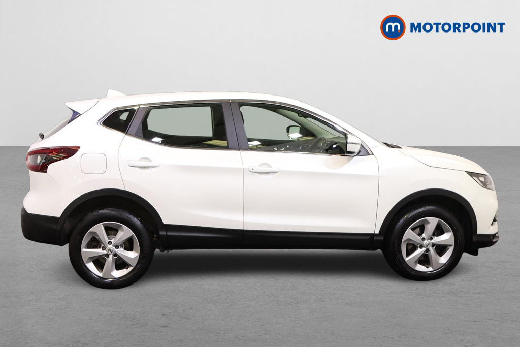 Nissan Qashqai Acenta Premium Manual Petrol SUV - Stock Number (1563355) - Drivers side