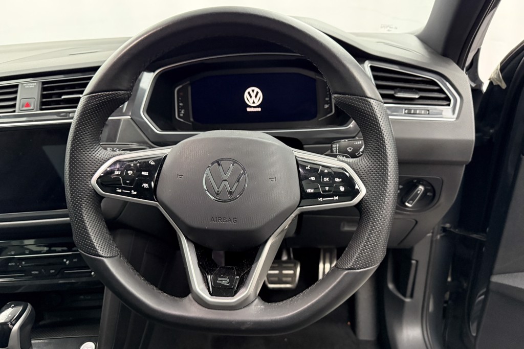 Volkswagen Tiguan Black Edition Automatic Petrol SUV - Stock Number (1563394) - 2nd supplementary image