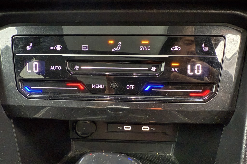Volkswagen Tiguan Black Edition Automatic Petrol SUV - Stock Number (1563394) - 13th supplementary image