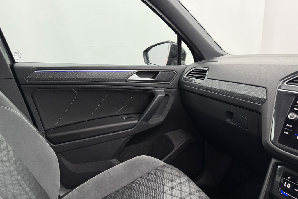 Volkswagen Tiguan Black Edition Automatic Petrol SUV - Stock Number (1563394) - 15th supplementary image