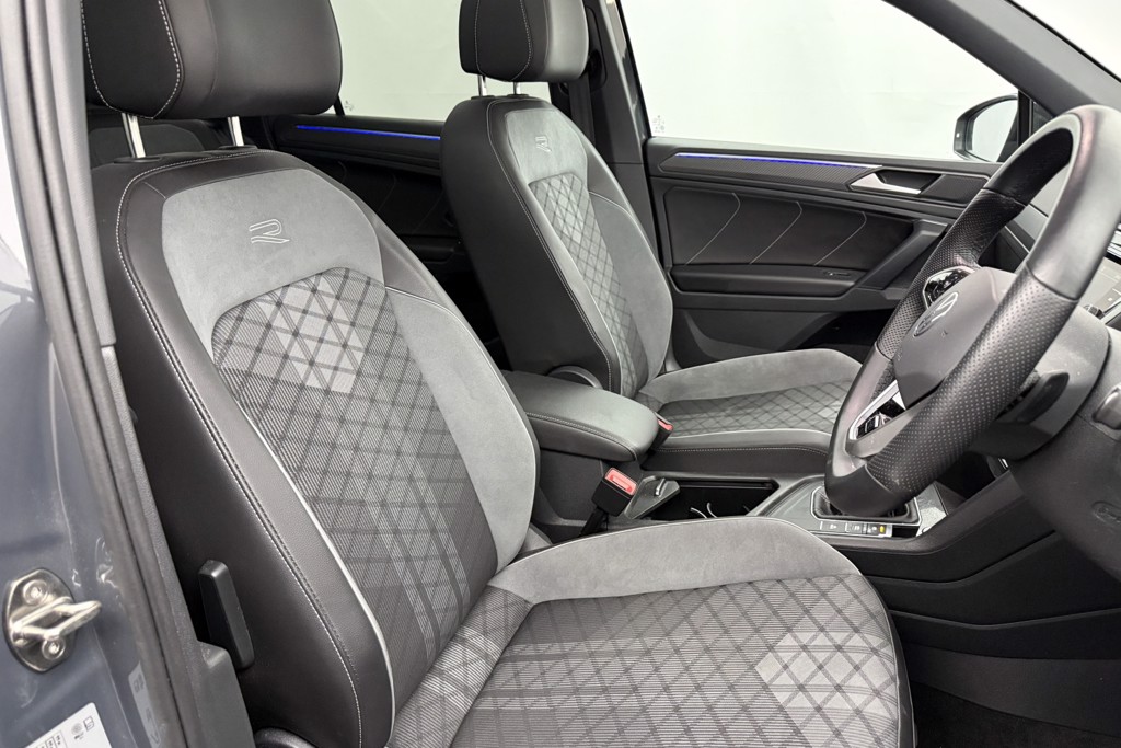 Volkswagen Tiguan Black Edition Automatic Petrol SUV - Stock Number (1563394) - 18th supplementary image