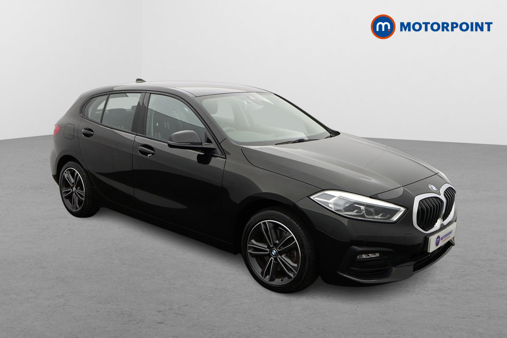 BMW 1 Series Sport Manual Petrol Hatchback - Stock Number (1563395) - Drivers side front corner