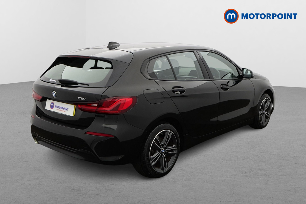 BMW 1 Series Sport Manual Petrol Hatchback - Stock Number (1563395) - Drivers side rear corner