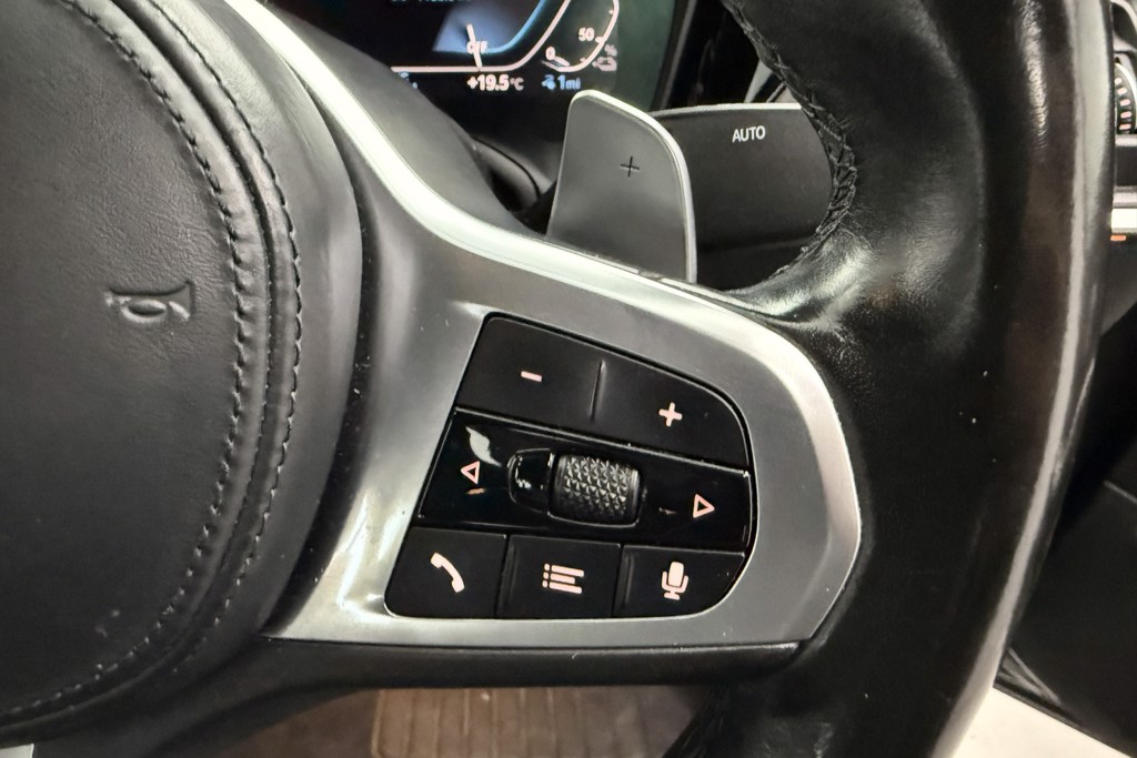 BMW 3 Series M Sport Automatic Petrol Plug-In Hybrid Saloon - Stock Number (1563561) - 4th supplementary image