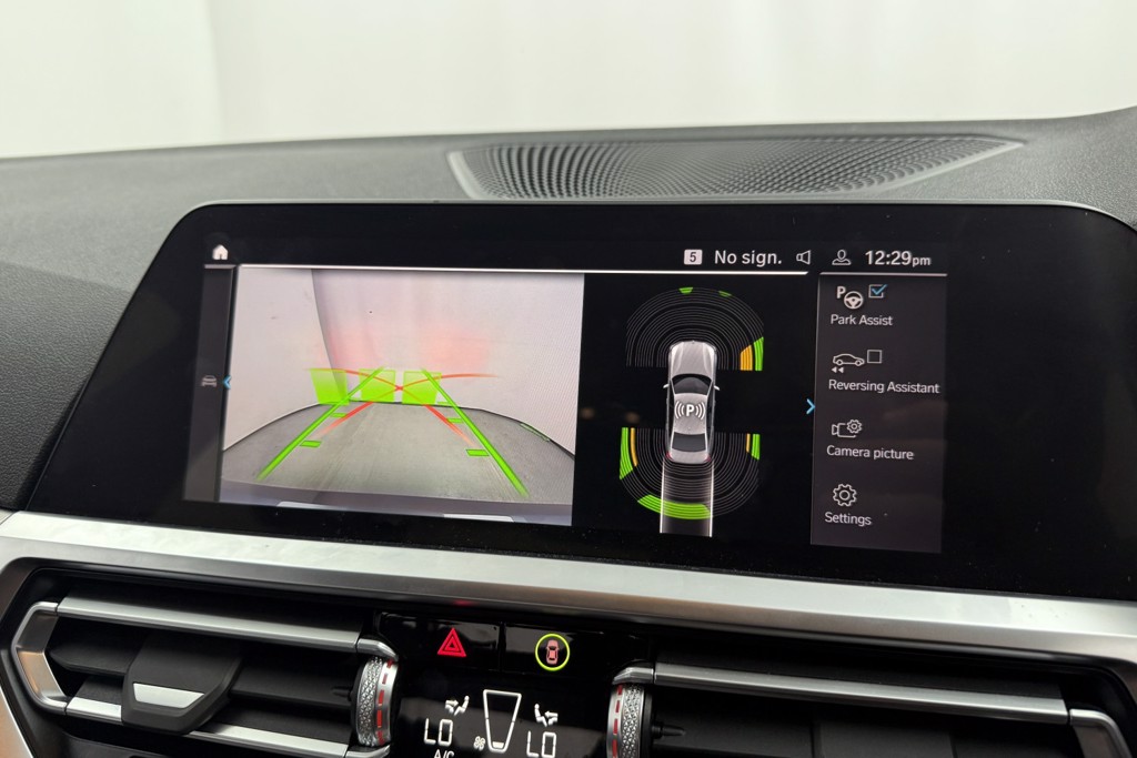 BMW 3 Series M Sport Automatic Petrol Plug-In Hybrid Saloon - Stock Number (1563561) - 13th supplementary image