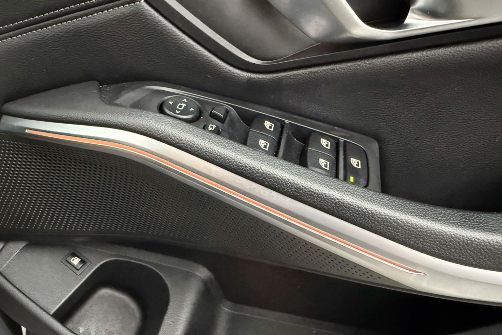 BMW 3 Series M Sport Automatic Petrol Plug-In Hybrid Saloon - Stock Number (1563561) - 22nd supplementary image