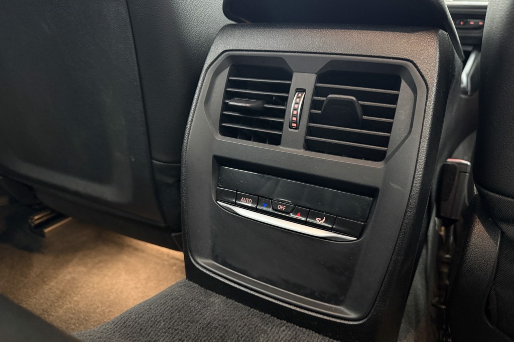 BMW 3 Series M Sport Automatic Petrol Plug-In Hybrid Saloon - Stock Number (1563561) - 27th supplementary image