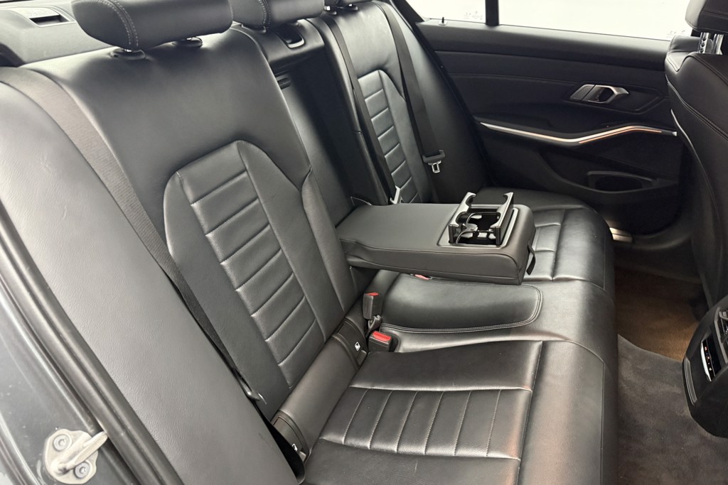 BMW 3 Series M Sport Automatic Petrol Plug-In Hybrid Saloon - Stock Number (1563561) - 29th supplementary image