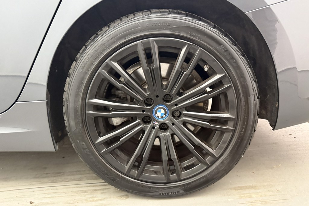 BMW 3 Series M Sport Automatic Petrol Plug-In Hybrid Saloon - Stock Number (1563561) - 40th supplementary image