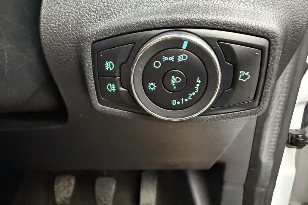 Ford Ka-Plus Zetec Manual Petrol Hatchback - Stock Number (1563580) - 11th supplementary image